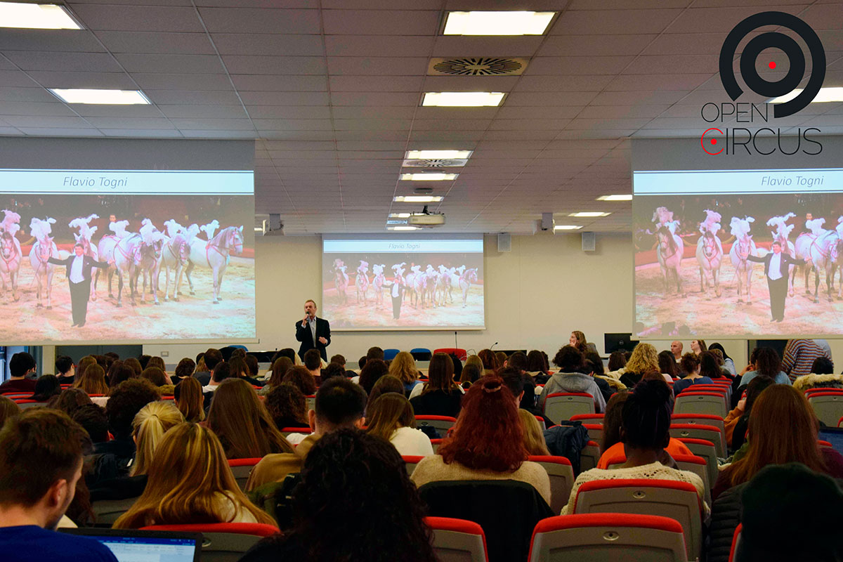 All'Università di comunicazione e lingue Iulm